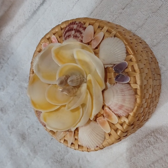 Shell  Vintage Decorated  Wicker  Coaster Set Of 6 - Picture 3 of 9